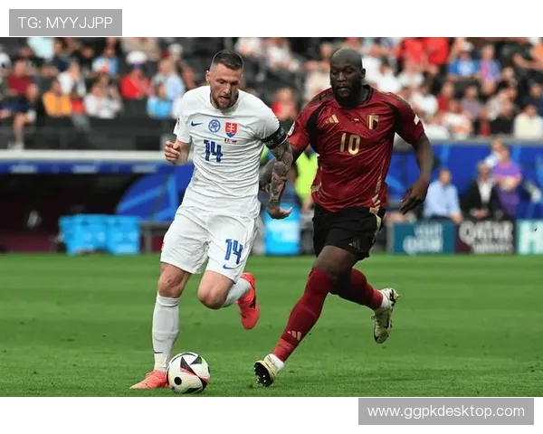 星空足球官网：探索最新足球赛事资讯与精彩比赛回放